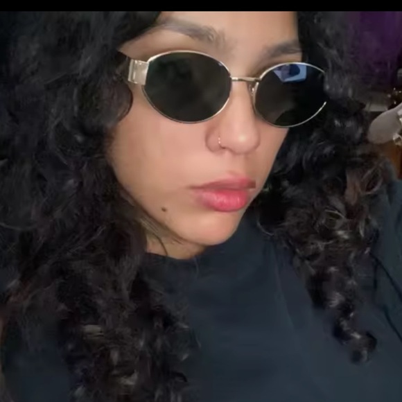 Retro Trendy Famous Green Sunglasses - Picture 8 of 16